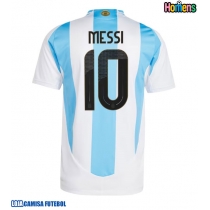 Camisa de Futebol Argentina Lionel Messi #10 Equipamento Principal Copa America 2024 Manga Curta